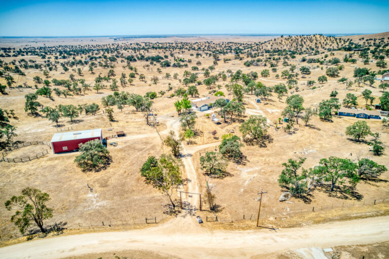 California Ranch & Land Beautiful Ranches and Land in the Western