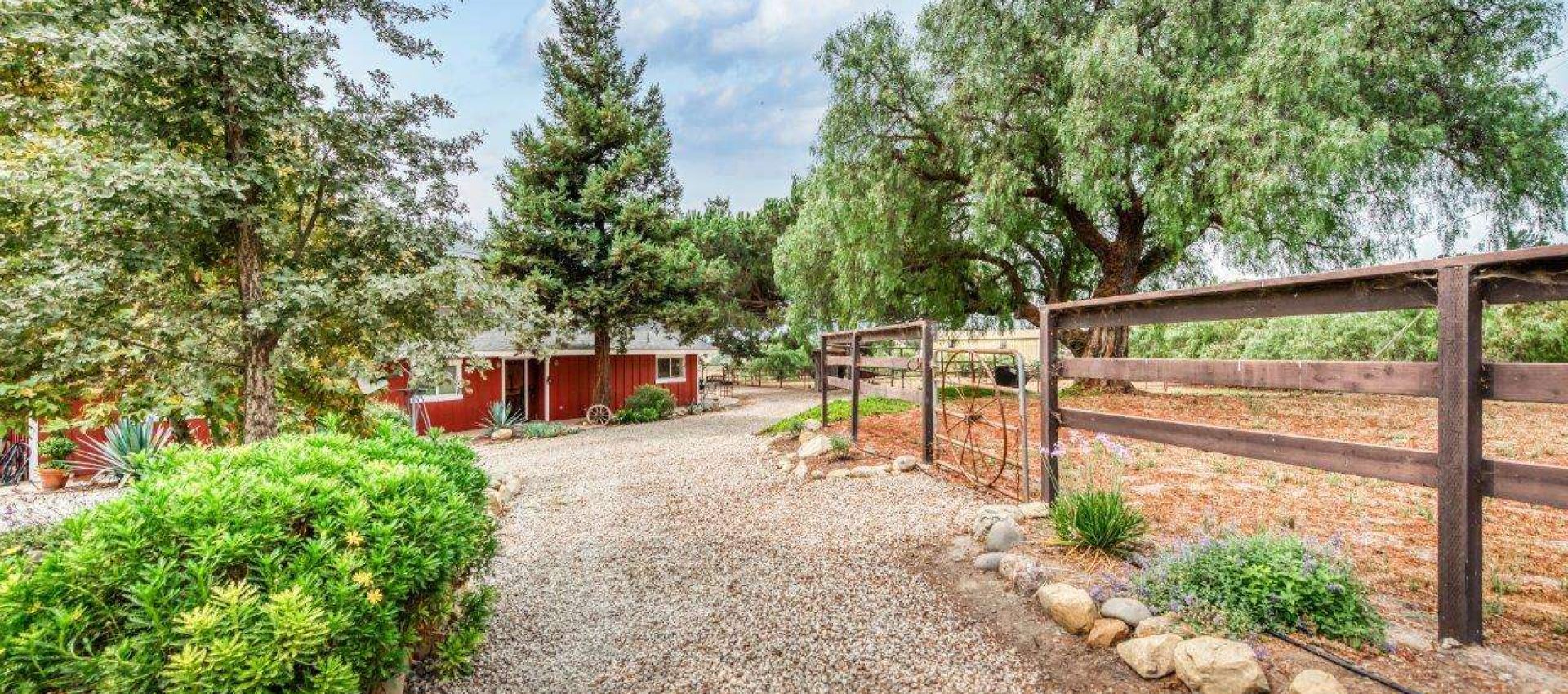 1450_WestHighway_246_06