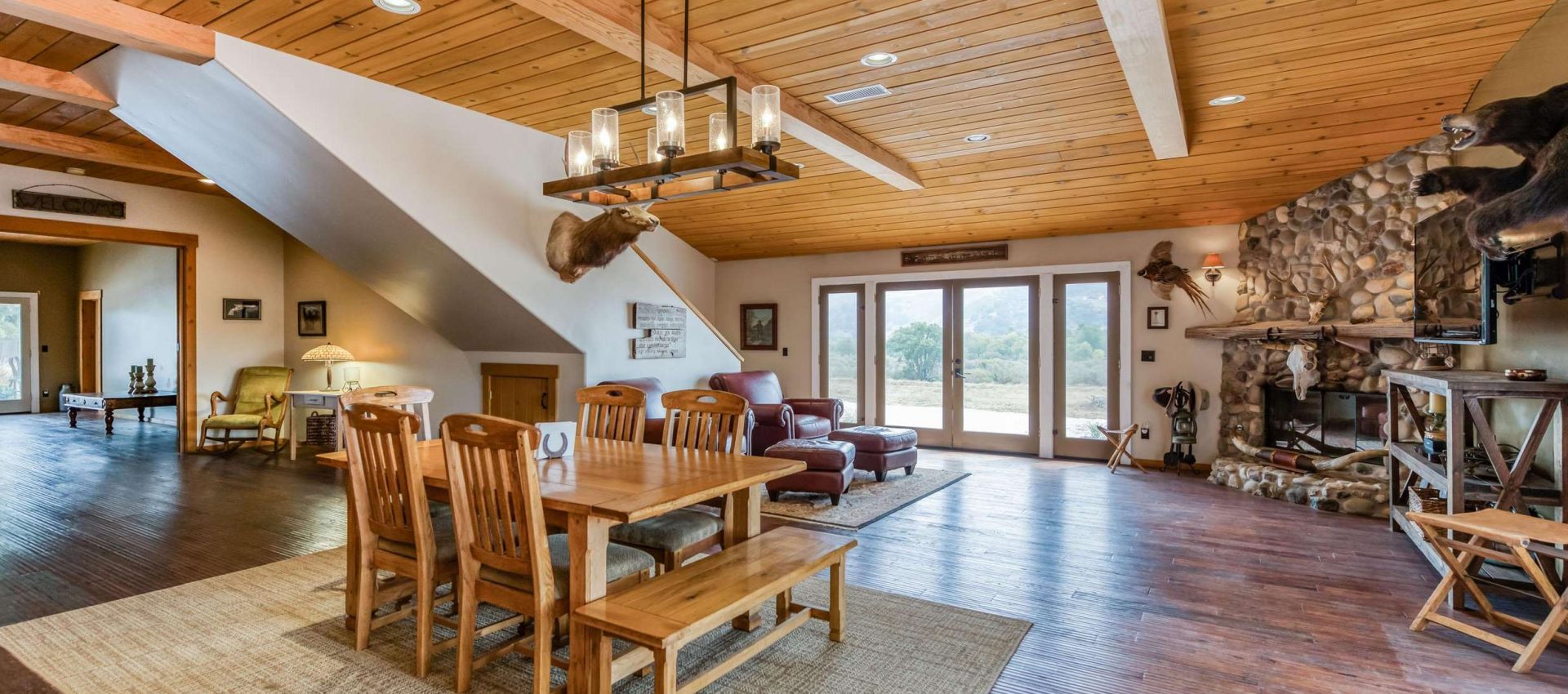 1450_WestHighway_246_15