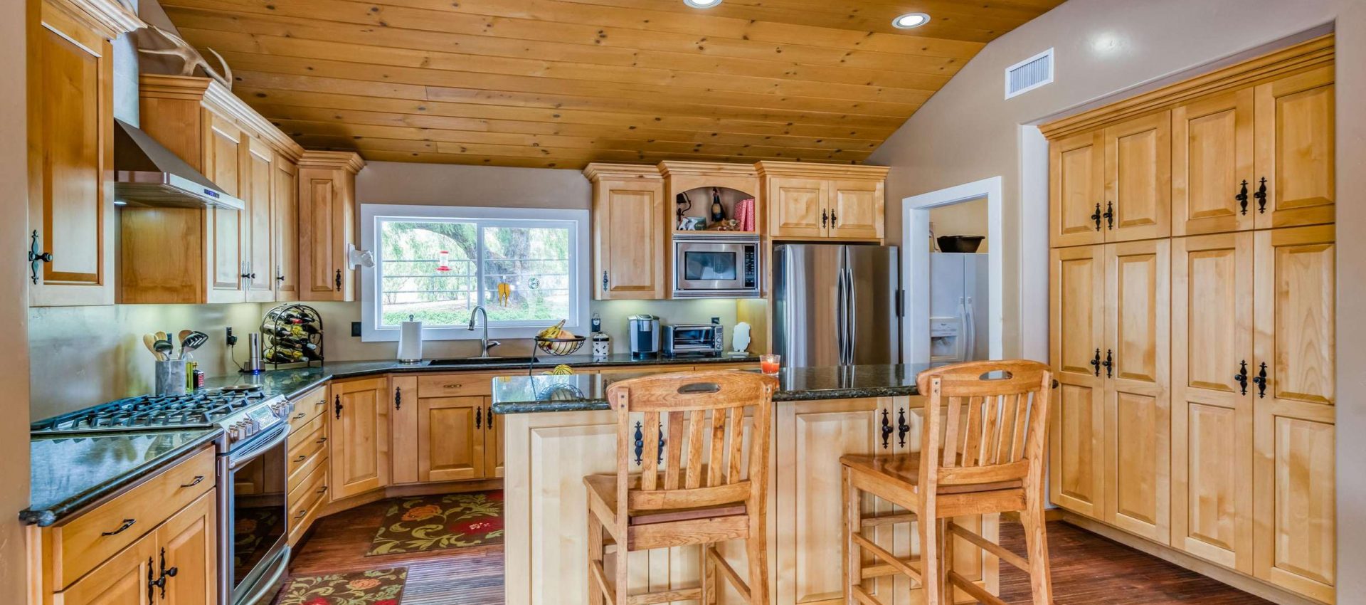 1450_WestHighway_246_21