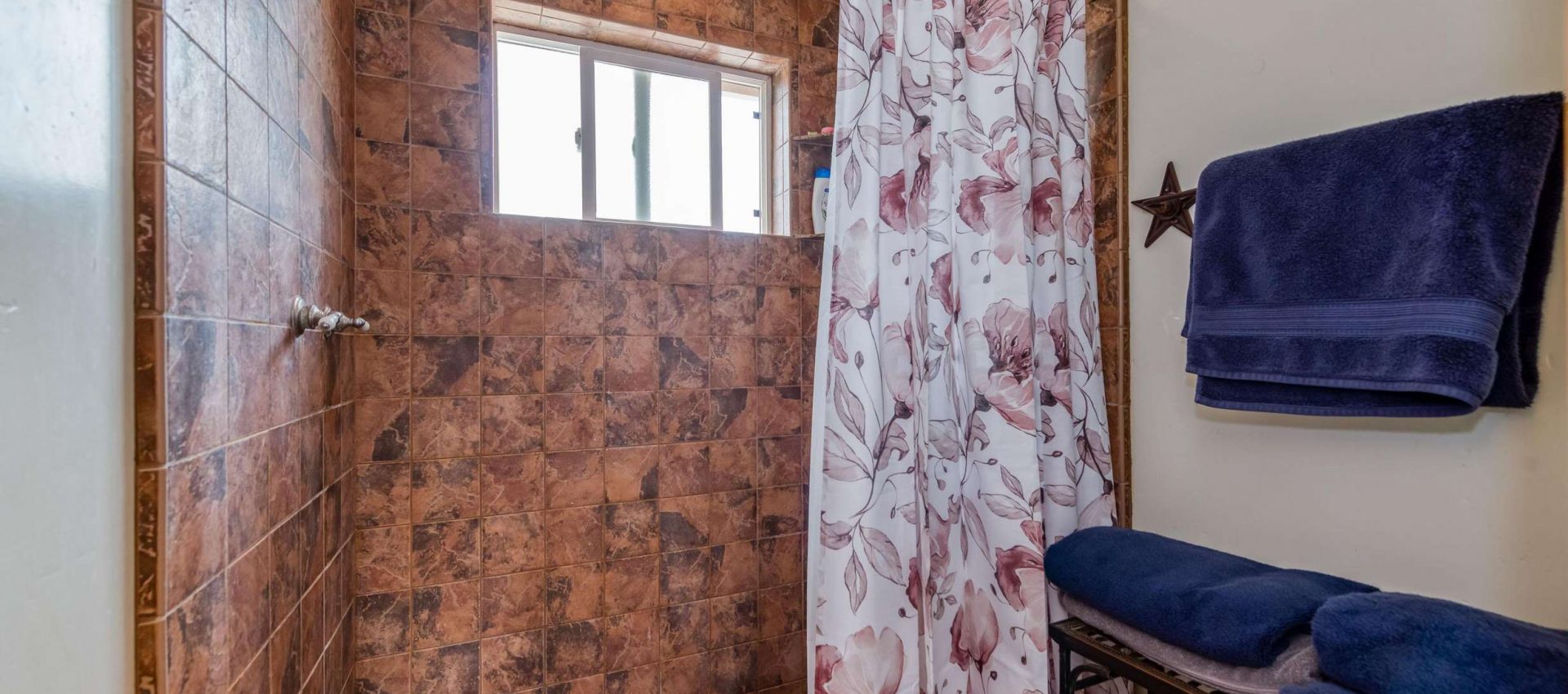 1450_WestHighway_246_27