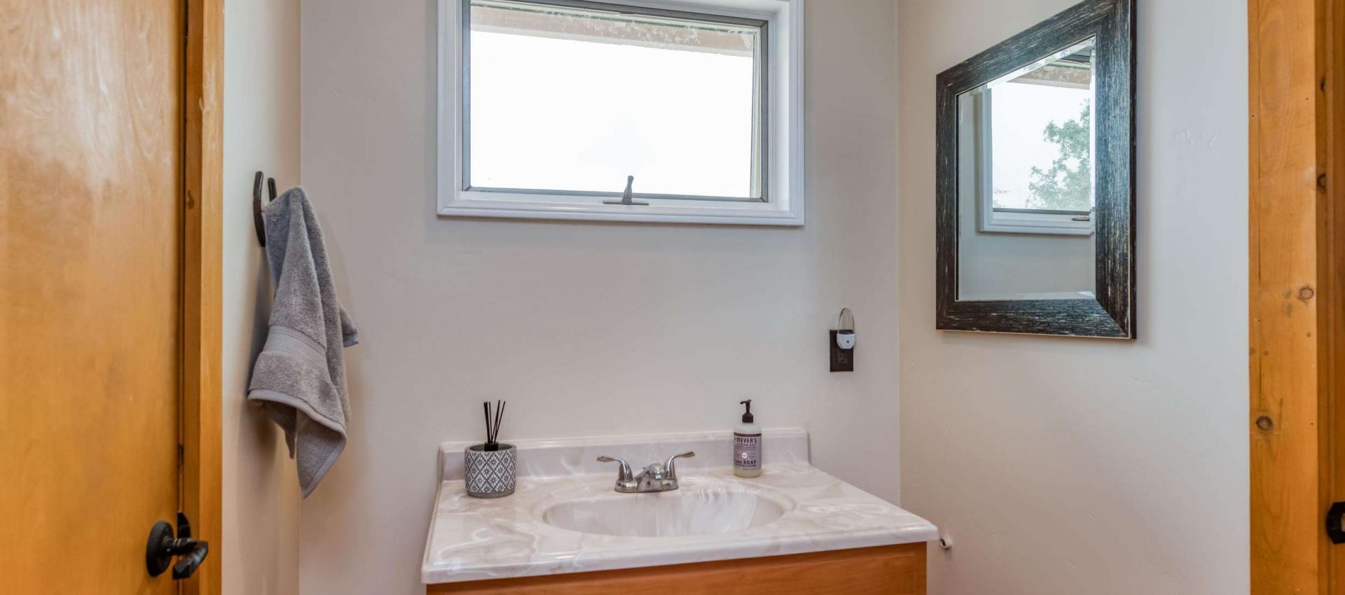 1450_WestHighway_246_34