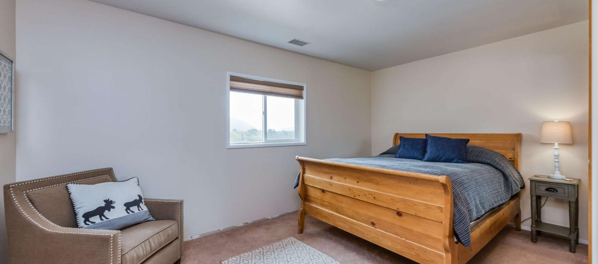 1450_WestHighway_246_35