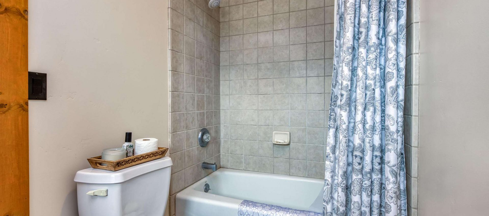 1450_WestHighway_246_36