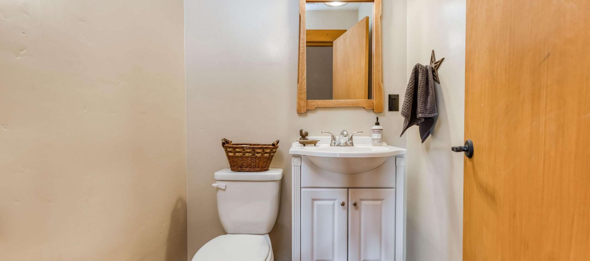 1450_WestHighway_246_37