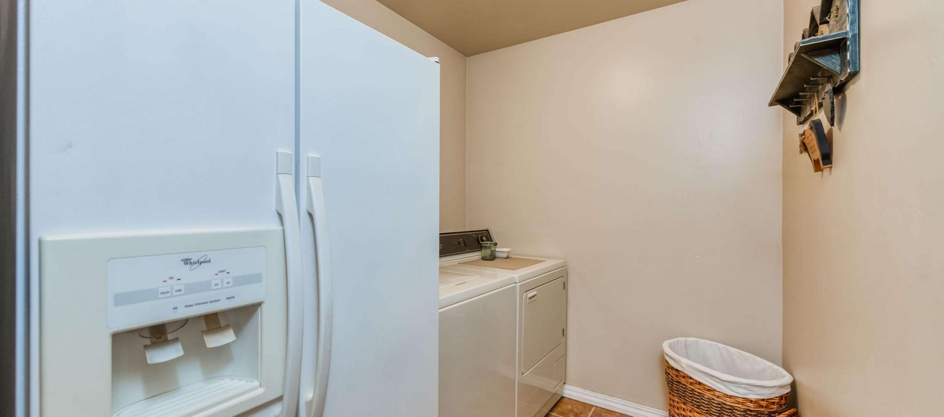 1450_WestHighway_246_38